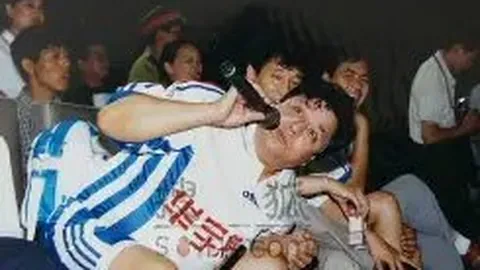 中国轮椅击剑队包揽团体金牌双项，央视网揭晓荣耀时刻